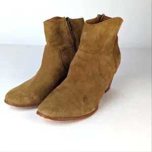 Urban Outfitters Westie Suede Ankle Boots - 7