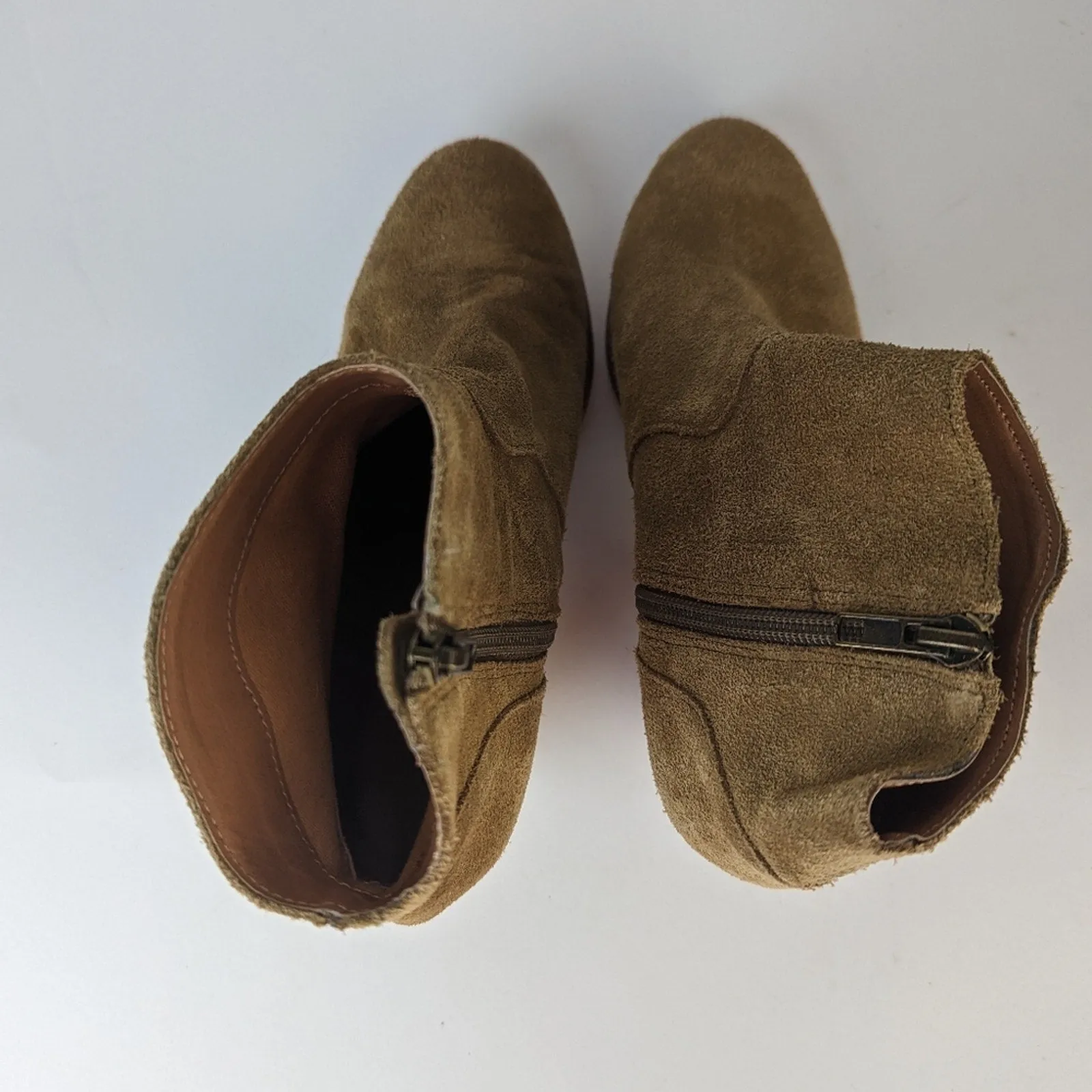 Urban Outfitters Westie Suede Ankle Boots - 7